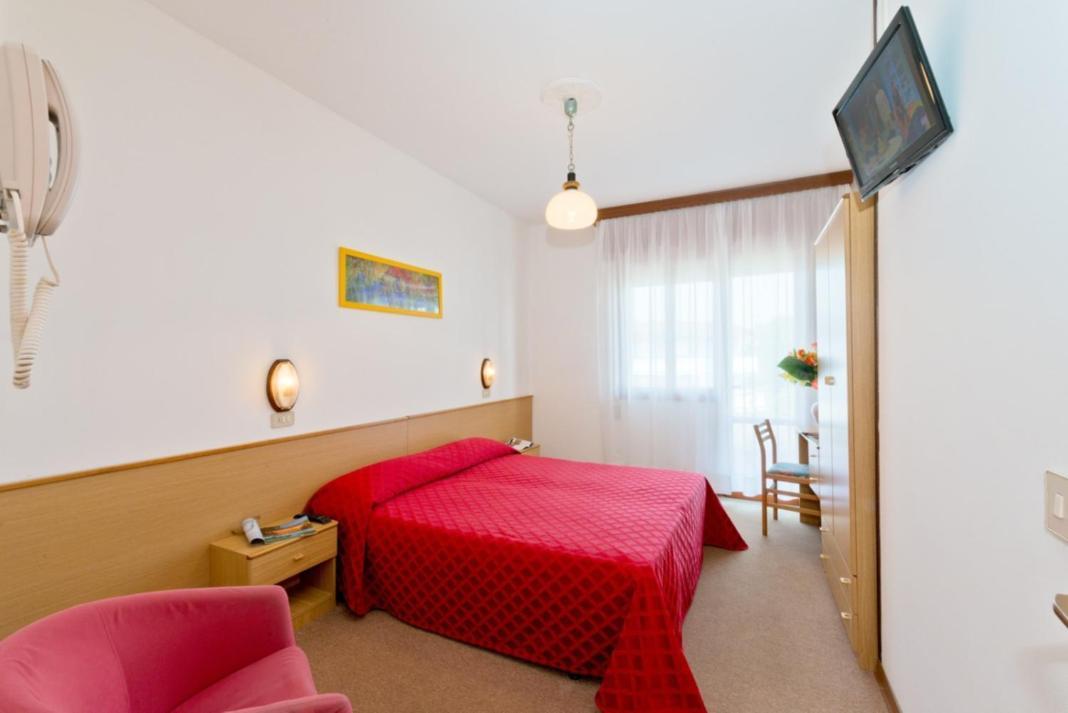 Hotel Corallo エラクレア・マーレ エクステリア 写真